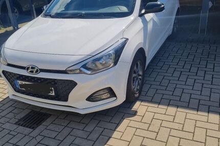 Hyundai i20 61.000 km 9.500 &euro; Hamburg 21031