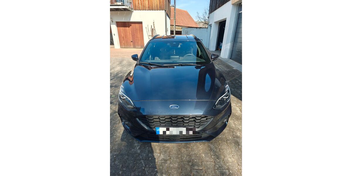 Ford Focus 29.000 km 18.600 &euro; Vilseck 92249