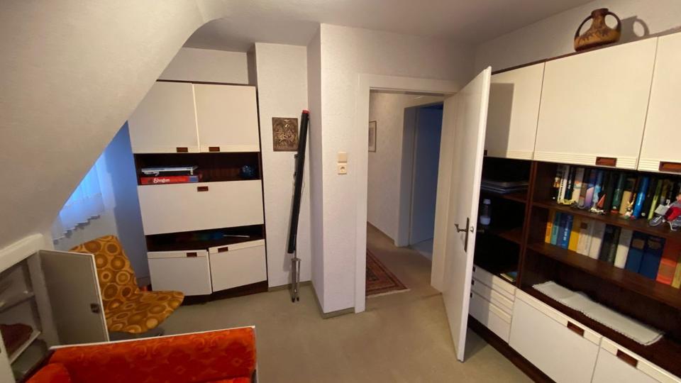 Einfamilienhaus mit Garten + Garage 575m^2 ZU VERMIETEN! 5 zimmer