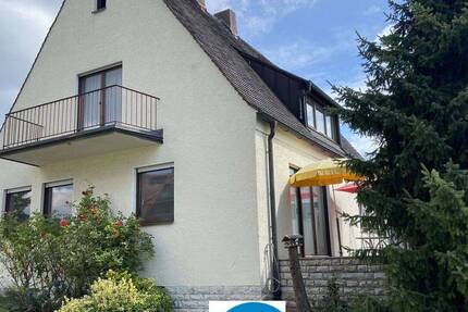 Wohnung mit Garten, Garage und Terrasse - frisch renoviert 3 zimmer