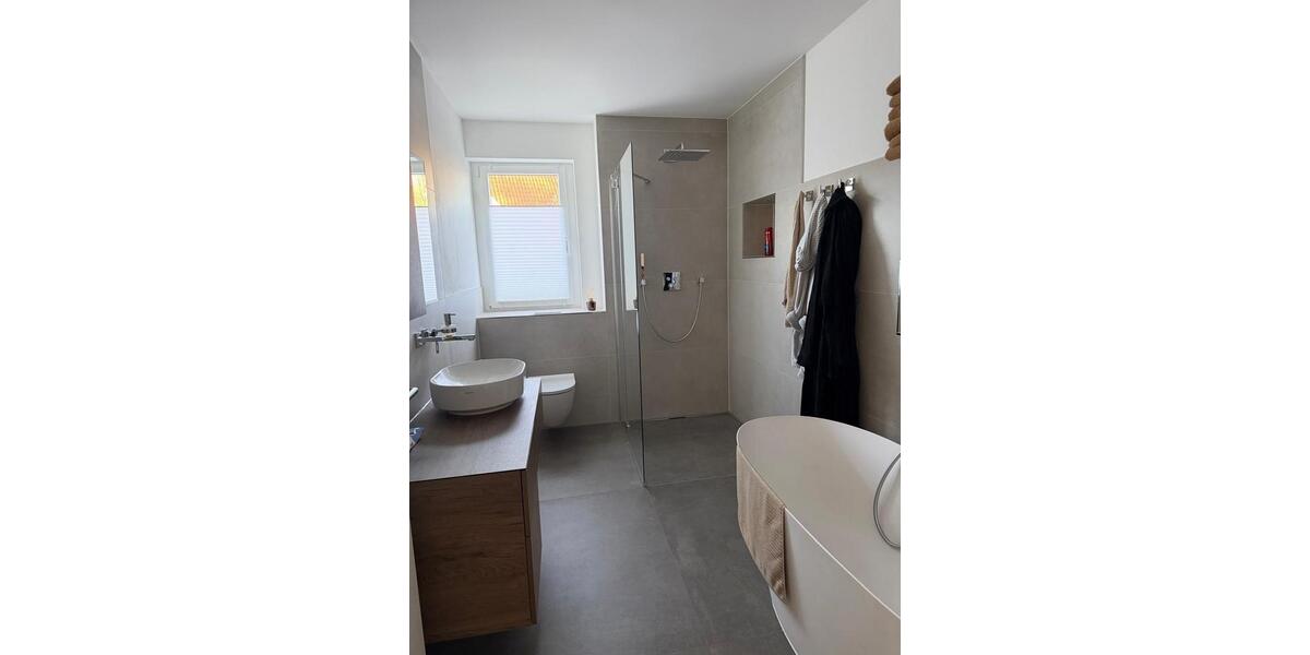 Erdgeschoßwohnung Grafenrheinfeld - 3 Zimmer, 90 m&sup2;, 520.000&euro; | Angebot:26038378