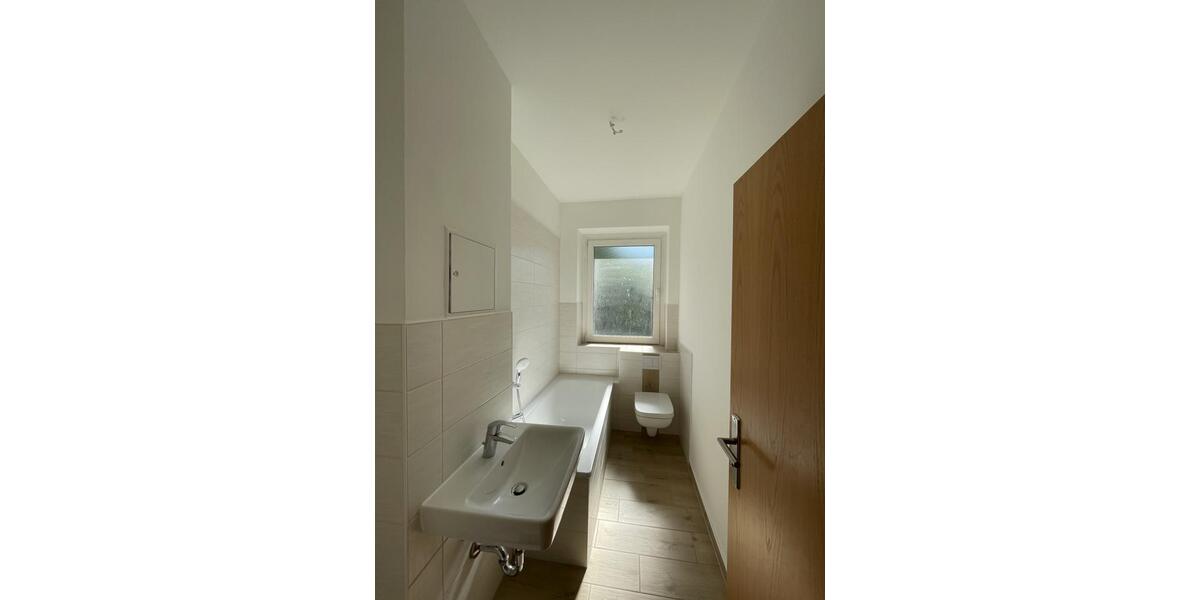 Etagenwohnung Elsteraue - 2 Zimmer, 64 m&sup2;, 425&euro; | Angebot:23726500