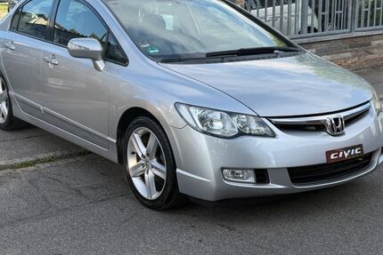 Honda Civic 136.000 km 6.700 &euro; Bad-Dürrheim 78073