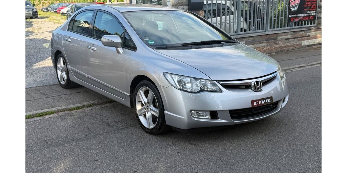 Honda Civic 136.000 km 6.700 &euro; Bad-Dürrheim 78073