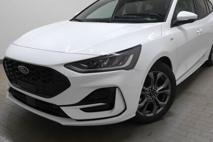 Ford Focus 12.596 km 24.690 &euro; Marburg 35043
