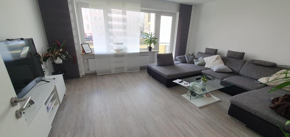 3-Zi.-Wohnung (75 m²) mit EBK, Tageslichtbad & Stellplatz