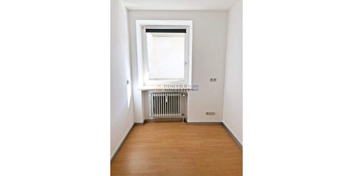 Etagenwohnung Regensburg Kasernenviertel - 4 Zimmer, 105 m&sup2;, 435.000&euro; | Angebot:25702515