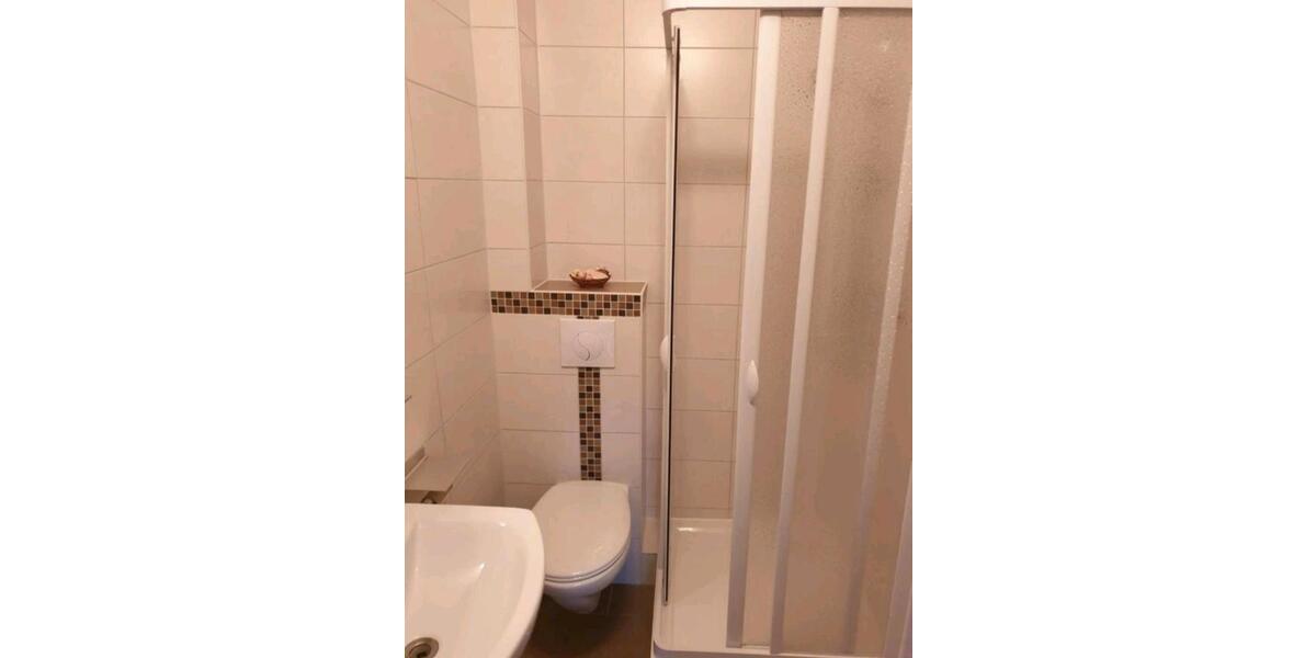 Dachgeschoßwohnung Emden - 2 Zimmer, 40 m&sup2;, 600&euro; | Angebot:26412735
