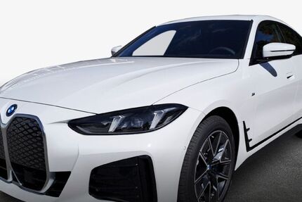 BMW i4 5.900 km 53.490 &euro; Landau 76829