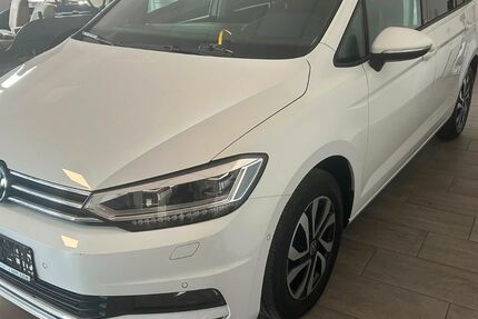 VW Touran 109.855 km 23.740 &euro; Neuruppin 16816