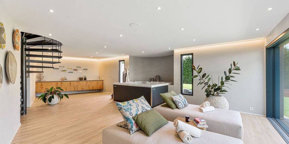 Gewerbeobjekt Ammerbuch Entringen - 9 Zimmer, 580 m&sup2;, 2.750.000&euro; | Angebot:22433847