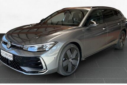 VW Passat Variant 2.000 km 56.930 € Wesel 46485