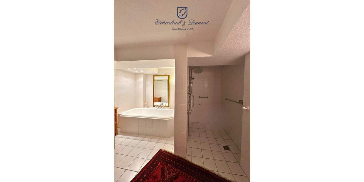 Einfamilienhaus mit Wintergarten, Garage + parkähnlichem Garten 6 zimmer