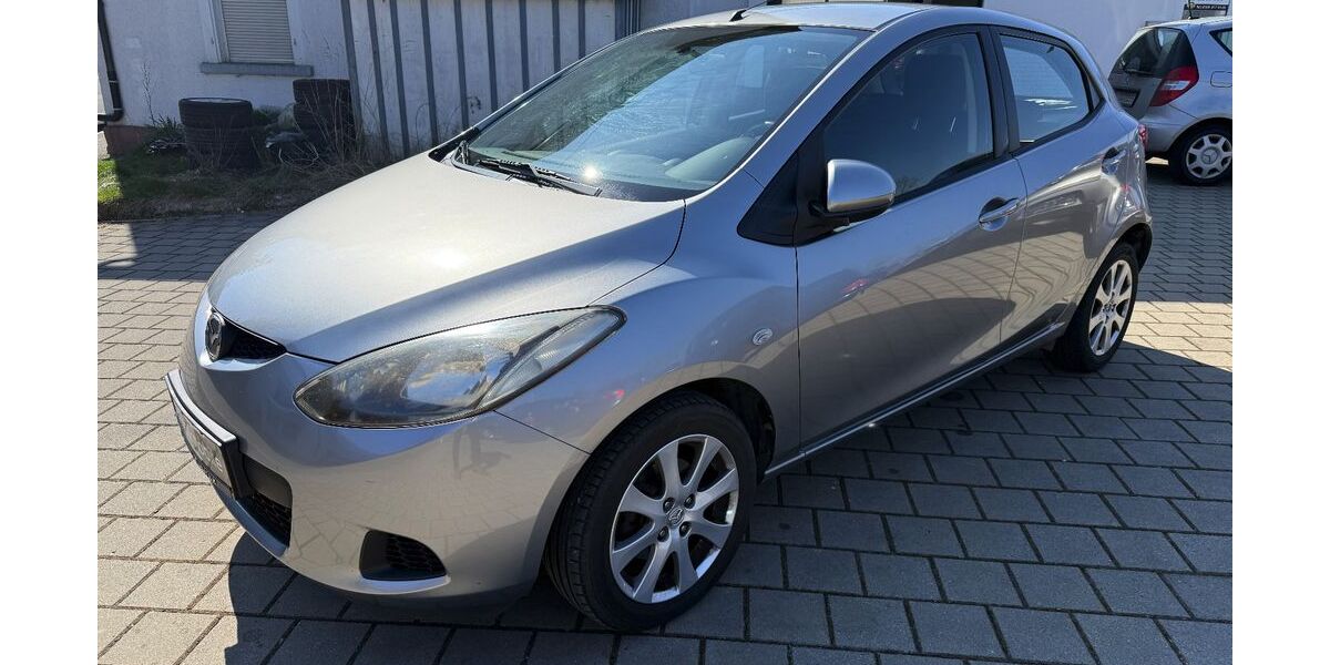 Mazda 2 142.000 km 3.390 &euro; ERTINGEN 88521