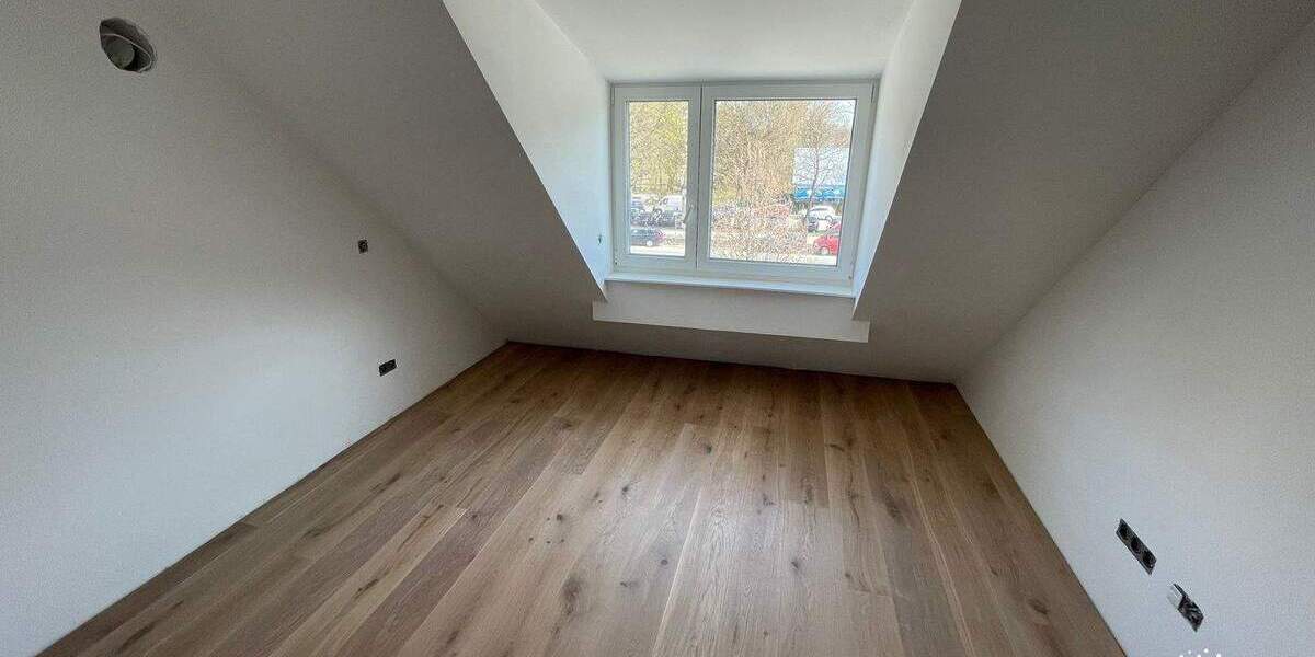Neuwertige moderne 2-Zimmer-Dachgeschosswohnung in Milbertshofen 2 zimmer