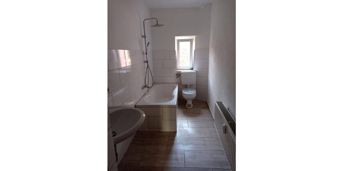 Etagenwohnung Aue-Bad Schlema Bad Schlema - 3 Zimmer, 70 m&sup2;, 349&euro; | Angebot:26267946