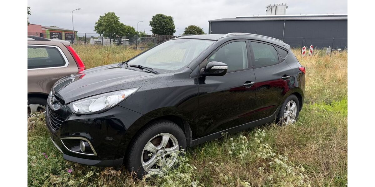 Hyundai ix35 295.000 km 3.800 &euro; Potsdam Mittelmark / Beelitz 14547