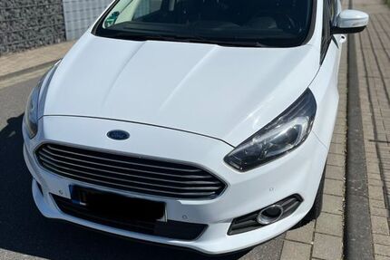 Ford S-Max 141.000 km 14.889 &euro; Nörvenich 52388