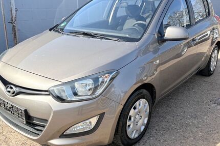 Hyundai i20 195.000 km 2.990 &euro; Saarlouis 66740
