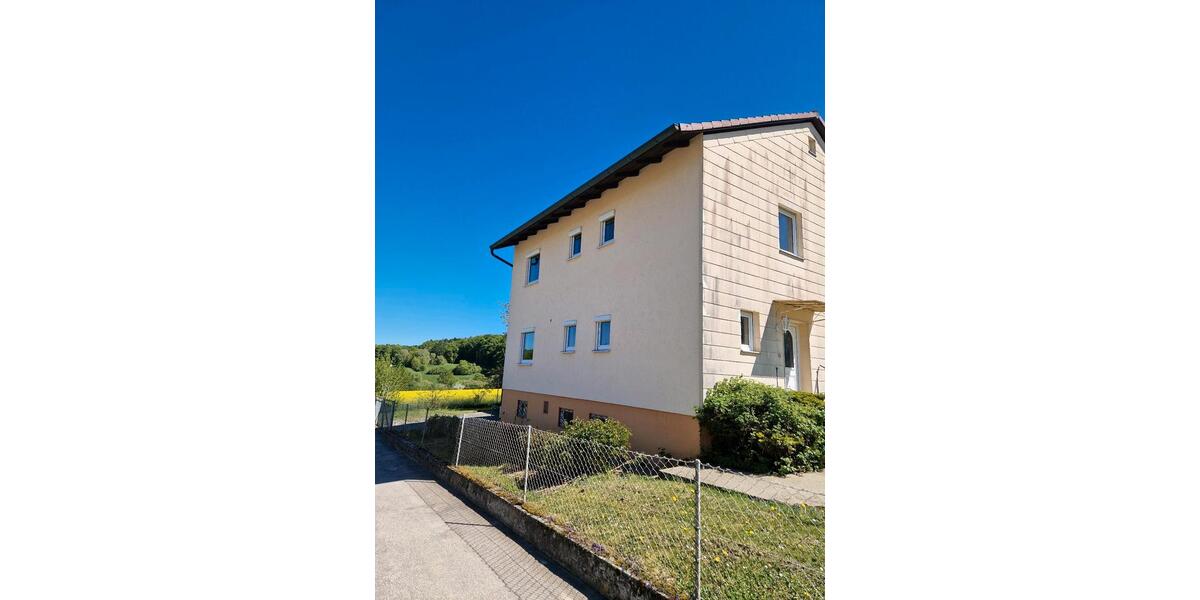 Einfamilienhaus Kösching - 7 Zimmer, 160 m&sup2;, 350.000&euro; | Angebot:26443838