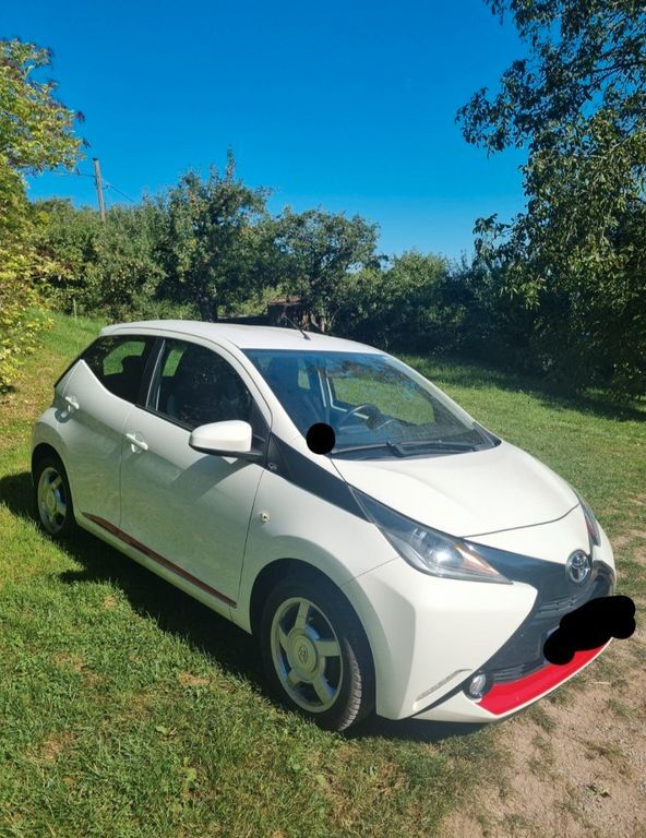 Aygo (X)