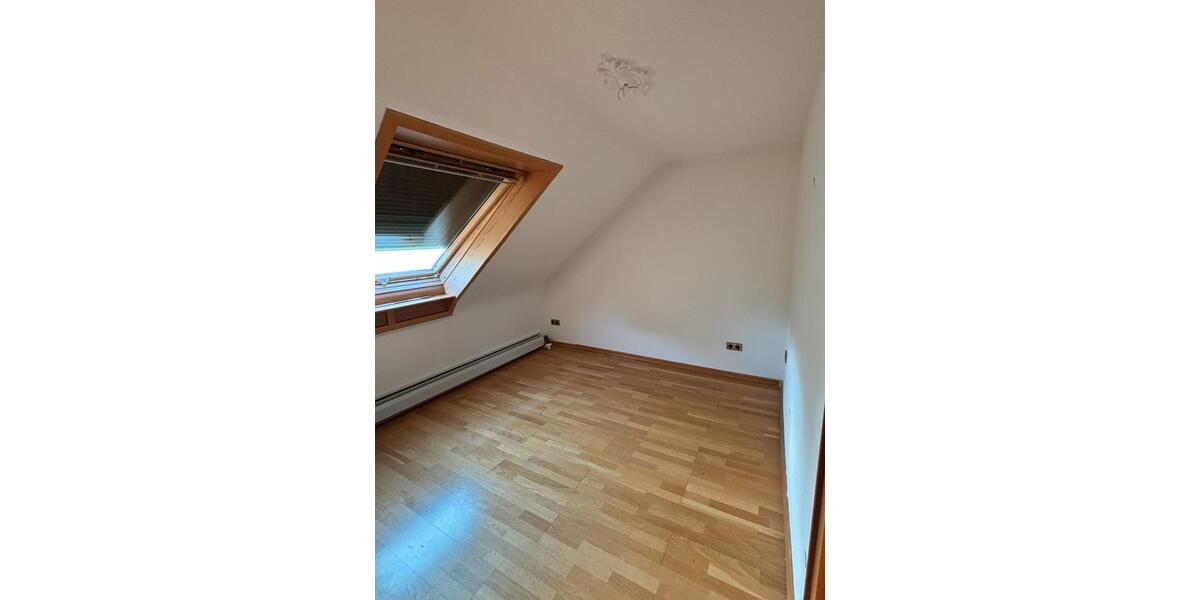 Dachgeschoßwohnung Zweibrücken - 3 Zimmer, 55 m&sup2;, 500&euro; | Angebot:26384596