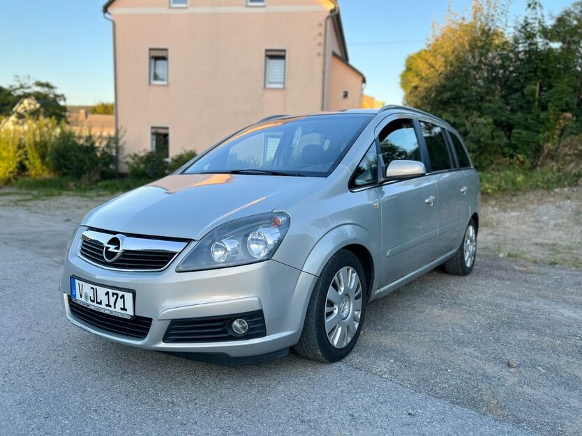 Opel Zafira 166.000 km 1.400 € Zwönitz 08297