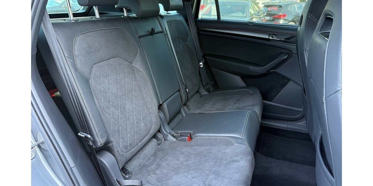 Skoda Kodiaq Sport Line KAMERA/NAVI/KEYLESS/MEMORY/AHK 97.362 km 28.900 &euro; Villingen-Schwenningen 78054