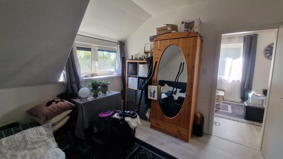 Dachgeschoßwohnung Enger - 3 Zimmer, 80 m&sup2;, 630&euro; | Angebot:26302927