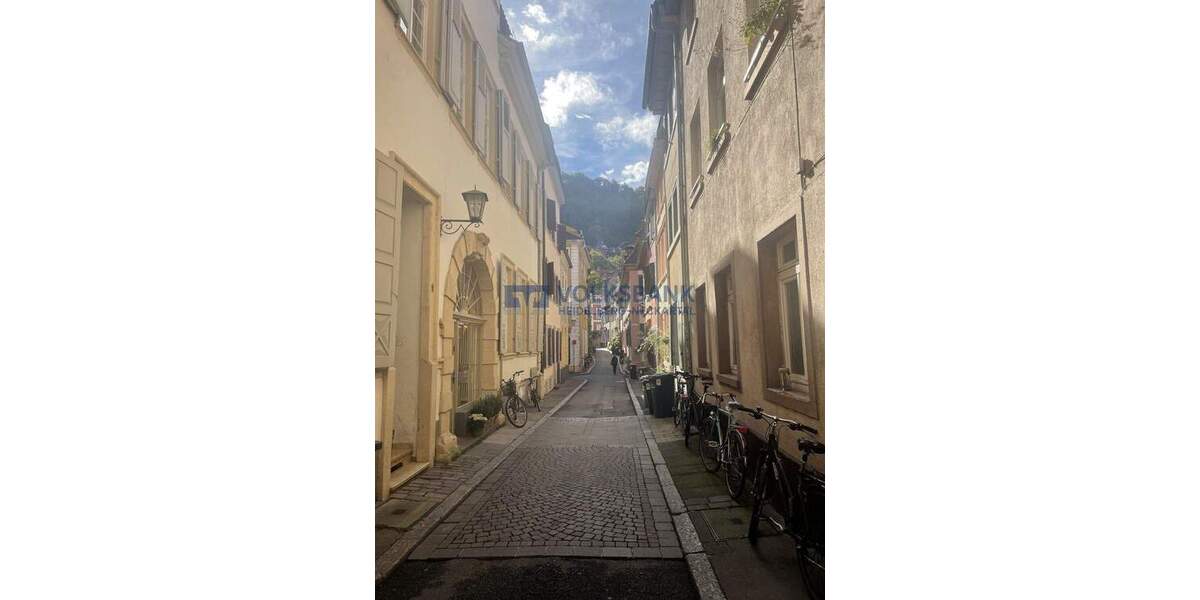 Heidelberg-Kernaltstadt: Solides Mehrfamilienhaus in unmittelbarer Nähe zum Marktplatz! 8 zimmer