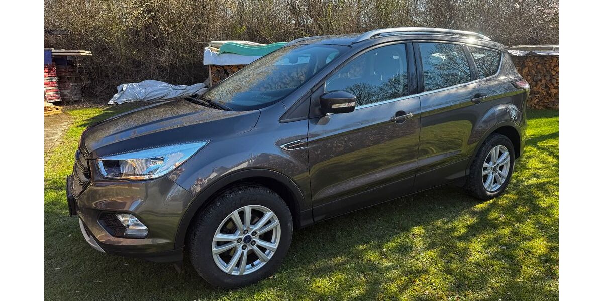 Ford Kuga 93.000 km 10.500 &euro; Warstein 59581