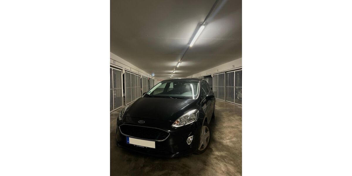 Ford Fiesta 98.000 km 8.600 &euro; München 81737