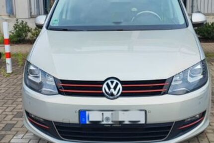 VW Sharan 211.900 km 13.900 € Bonn 53119