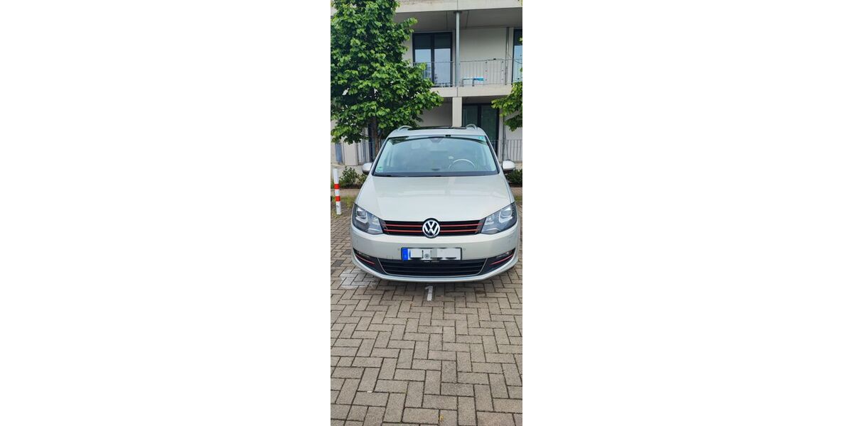 VW Sharan 211.900 km 13.900 € Bonn 53119