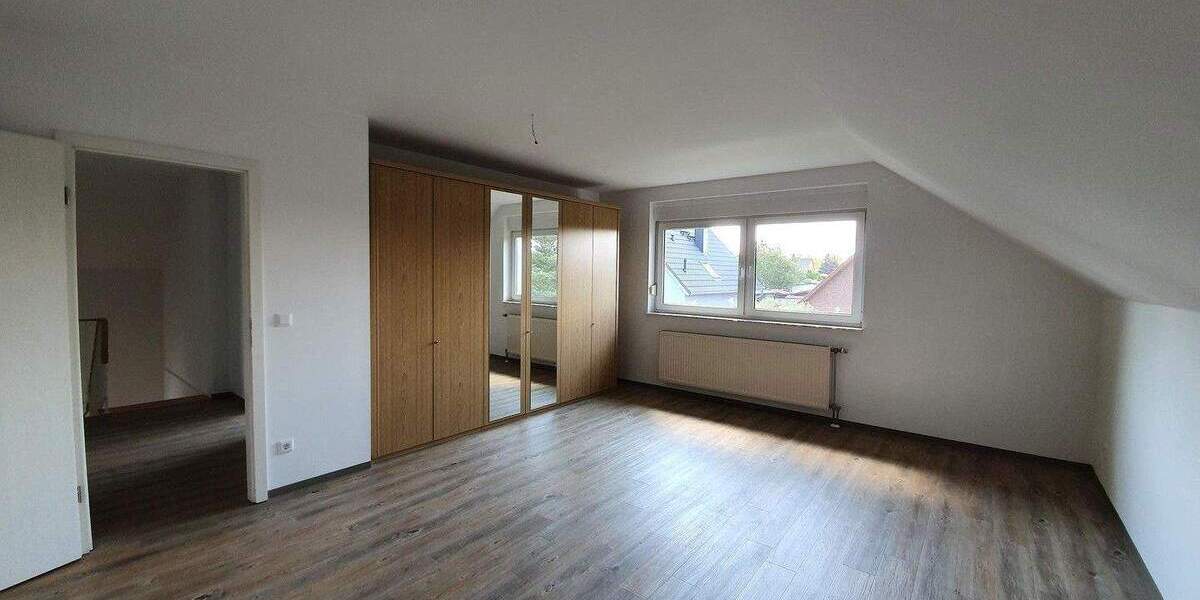 Einfamilienhaus Finsterwalde - 5 Zimmer, 130 m&sup2;, 1.290&euro; | Angebot:25337669