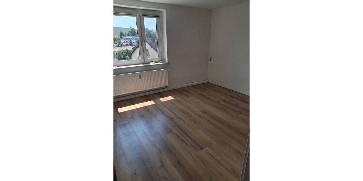 Etagenwohnung Drebach OT Venusberg Venusberg - 4 Zimmer, 90 m&sup2;, 470&euro; | Angebot:26916767