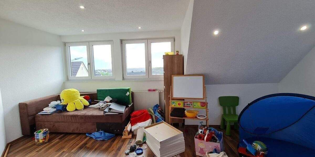 Doppelhaushälfte Osterburken - 6 Zimmer, 167 m&sup2;, 420.000&euro; | Angebot:25704291