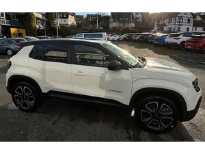 Jeep Avenger Summit Elektro 51kWh 115 KW 9.996 km 32.880 &euro; Battenberg 35088