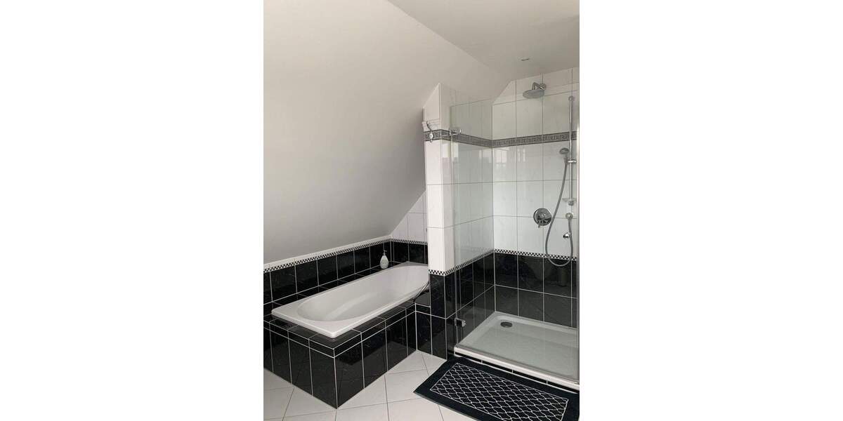 Exkl. Energiesparhaus in hochwertiger Bauweise mit traumhaften Ausblick, in ruhiger zentraler Lage 7 zimmer