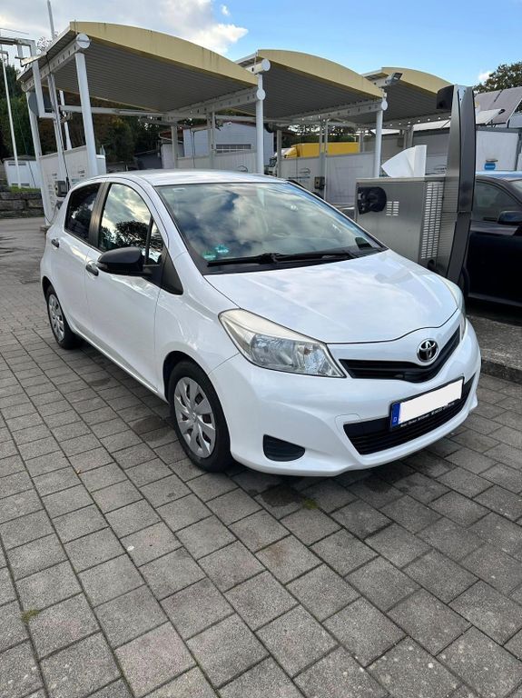 Toyota Yaris 126.000 km 6.499 € Bretten 75015