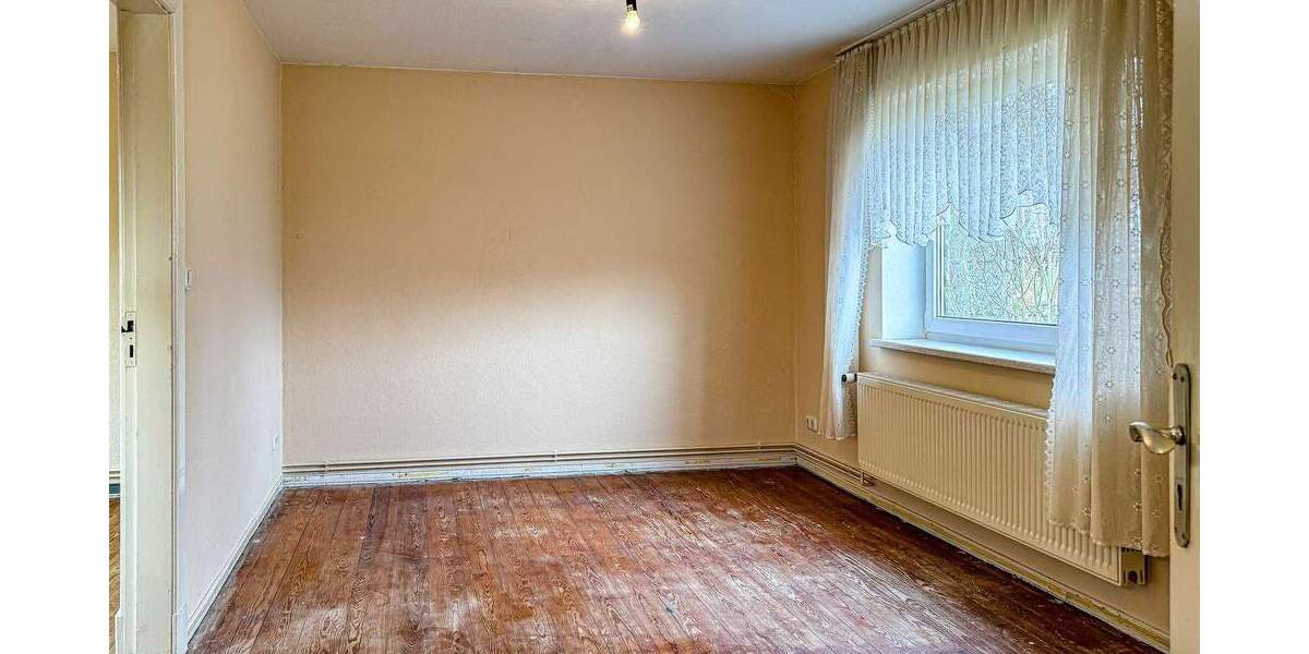 Doppelhaushälfte Kiel Elmschenhagen-Süd - 6 Zimmer, 140 m&sup2;, 310.000&euro; | Angebot:25371558
