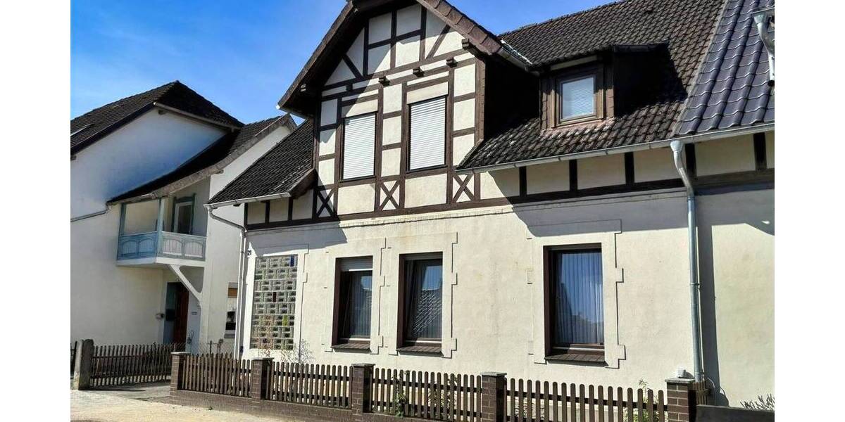 Doppelhaushälfte Lüchow - 7 Zimmer, 141 m&sup2;, 159.000&euro; | Angebot:25731870
