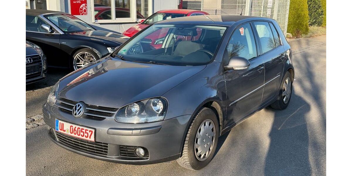 VW Golf 200.000 km 3.200 € Oberdischingen 89610