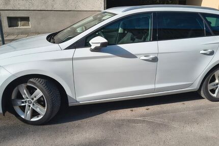 Seat Leon 84.000 km 16.999 &euro; München 80637