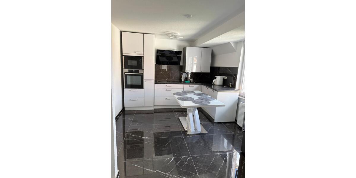 Dachgeschoßwohnung Pirmasens - 2 Zimmer, 52 m&sup2;, 115.000&euro; | Angebot:25438154