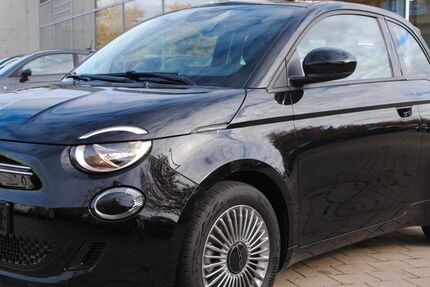 Fiat 500e 22.800 km 21.990 € Würzburg 97076