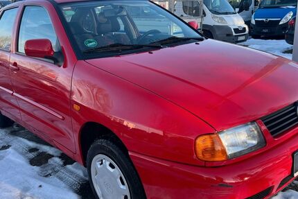 VW Polo 132.305 km 750 &euro; Neuseddin bei Berlin 14554