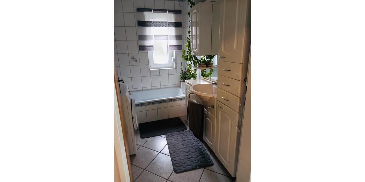 Erdgeschoßwohnung Wunsiedel - 3 Zimmer, 75 m&sup2;, 105.000&euro; | Angebot:26051552