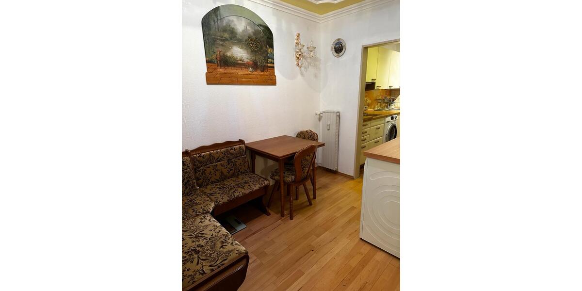 3-ZKB im Erdgeschoss mit Balkon 3.5 zimmer