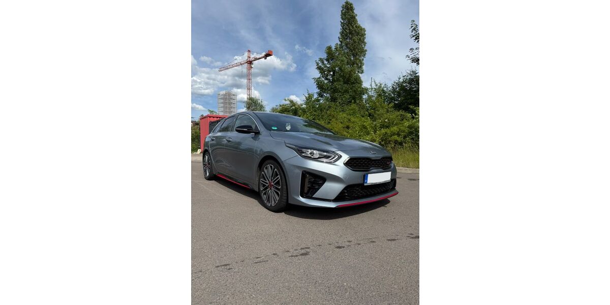 Kia pro ceed / ProCeed 83.000 km 19.999 &euro; Leipzig 04157